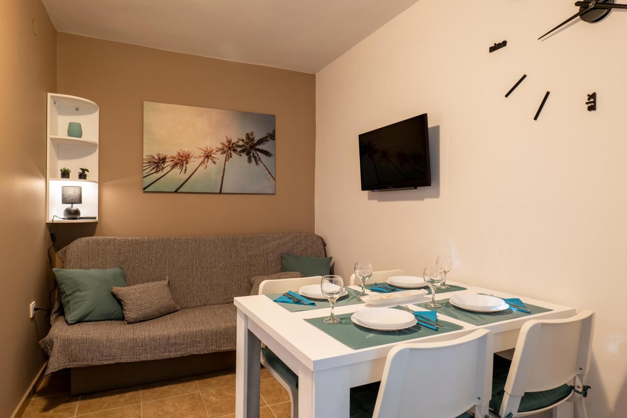 Apartment Wish - Two Bedrooms With 2 Ac Renewed Pag Town Eksteriør bilde